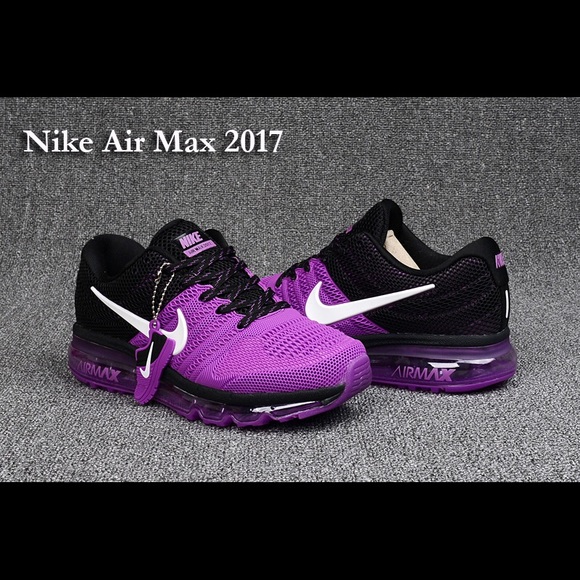 Nike Shoes - Nike air max size 8 women new shoes